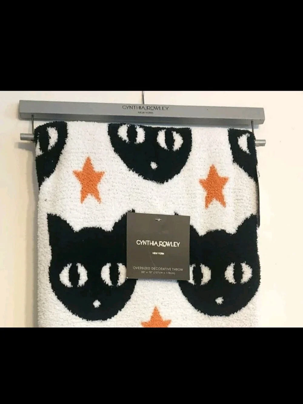 Cynthia Rowley Vintage Look Retro Halloween Throw Blanket 50